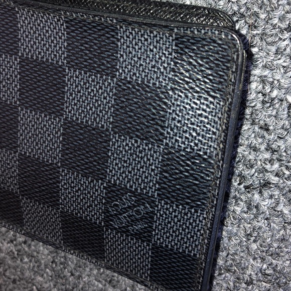 Men’s Louis Vuitton Multiple Wallet - Picture 5 of 10